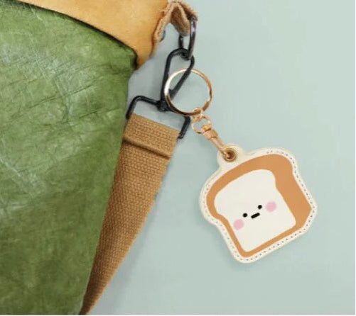 Pins & Nyckelringar