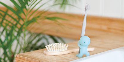 Smiski Toothbrush Holder - Carrying Figure