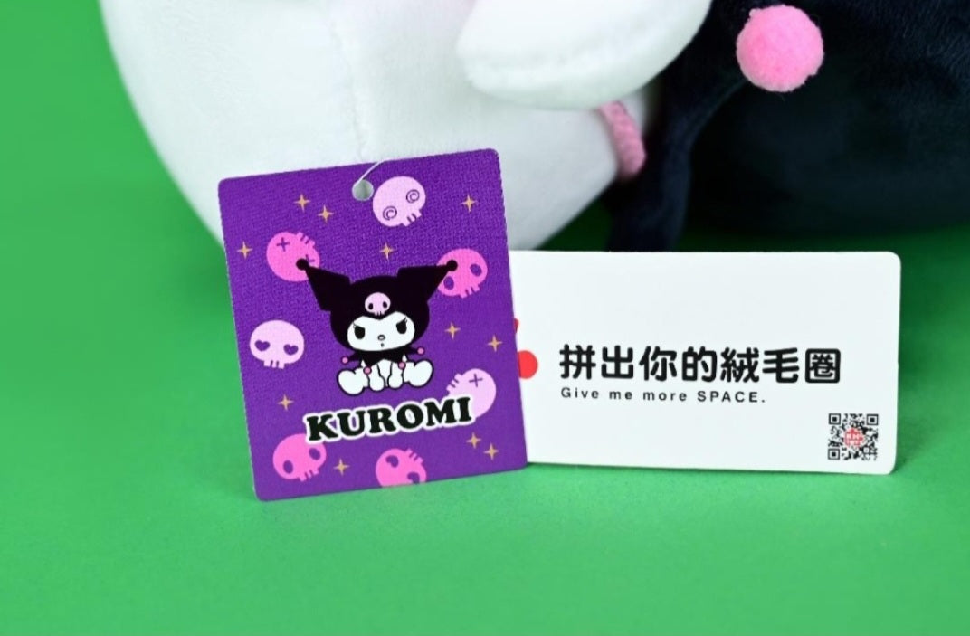 Kuromi plush med liten väska