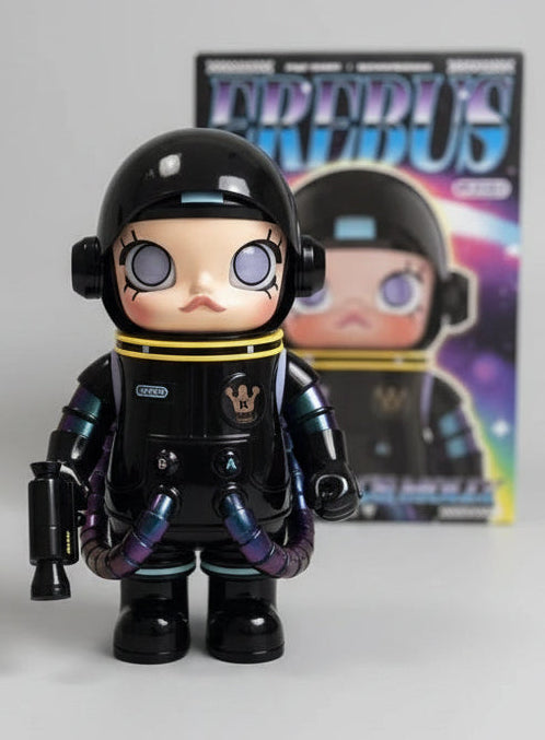Molly - MEGA SPACE MOLLY 400% Erebus - POP Mart – Mochi Sweden